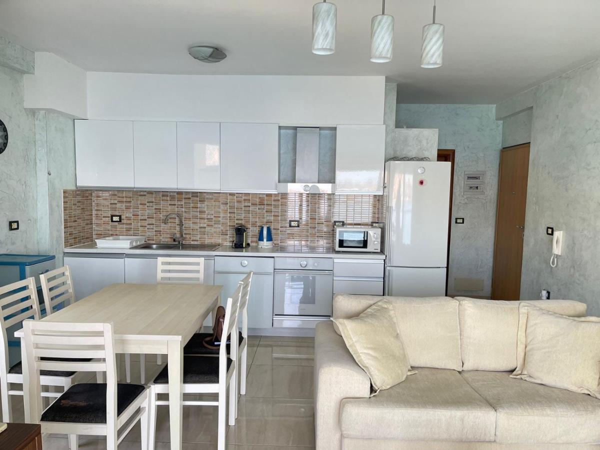 1-Stunning Sea View Apartments! Sarande Exterior photo
